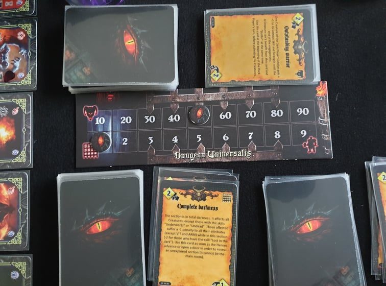 Dungeon Universalis - Dark Player Kartendecks und Budget